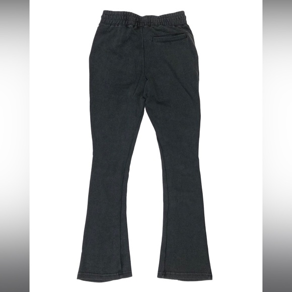 CIVILIZED HOLY ANGELS FLARE HOODIE + JOGGER SET
STYLE# CV5496-5519
COLOR: BLACK - Picture 5 of 5